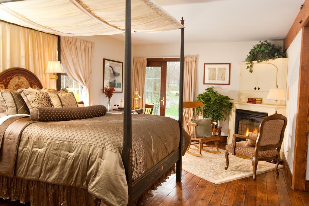 Stonecroft Country Inn Лед'ярд-Сентер Номер фото