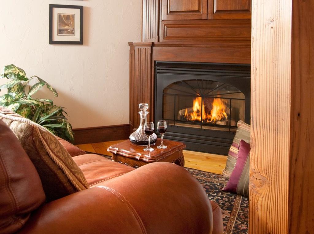 Stonecroft Country Inn Лед'ярд-Сентер Екстер'єр фото